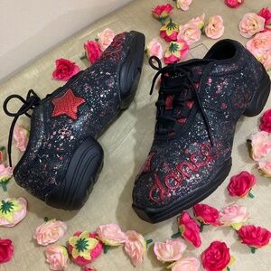 Capezio Canvas Dansneaker DSO3, size 9.5 - ONE OF A KIND!